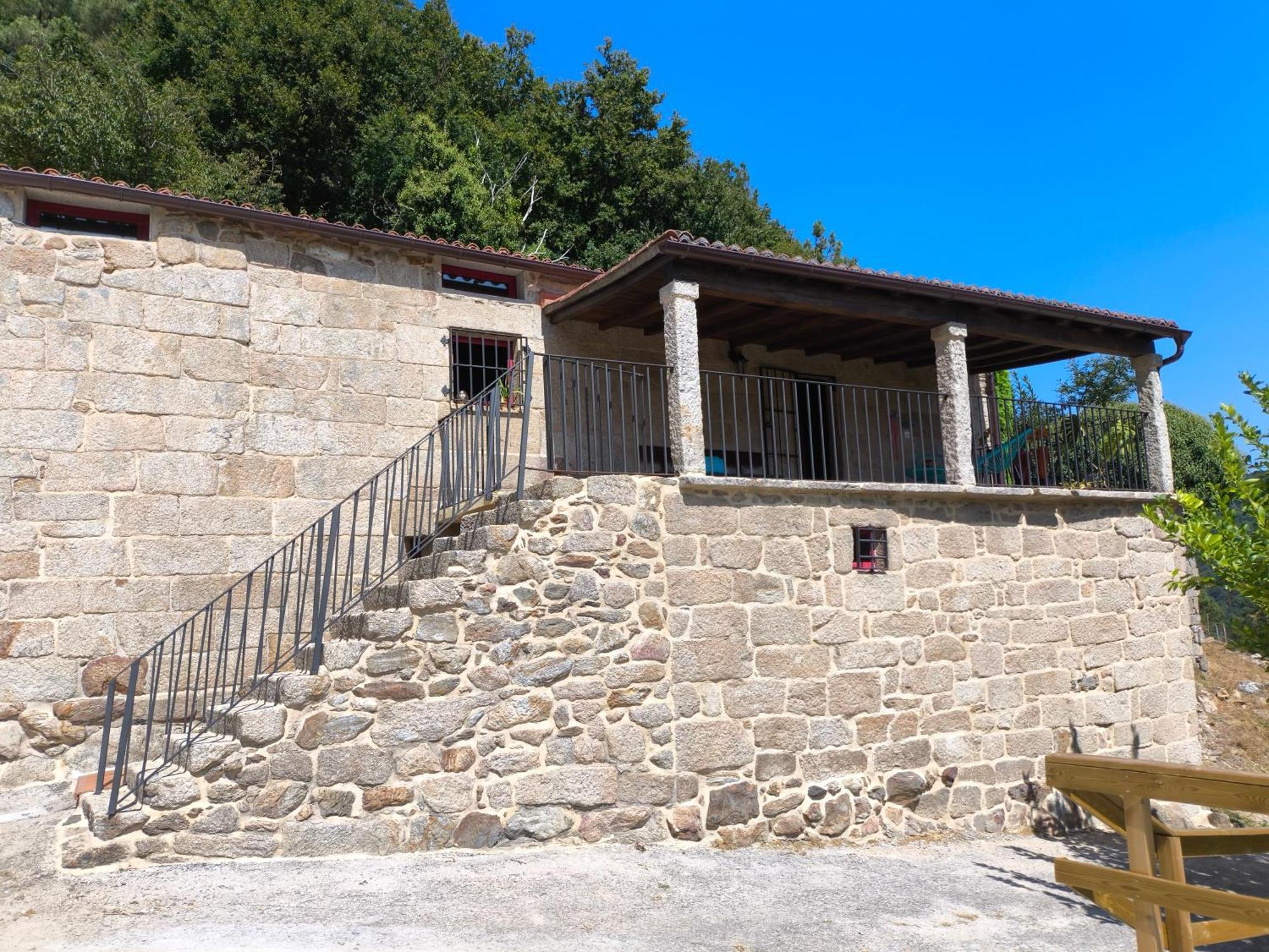 Vila Xiravai-Ribeira Sacra Peares Exteriér fotografie