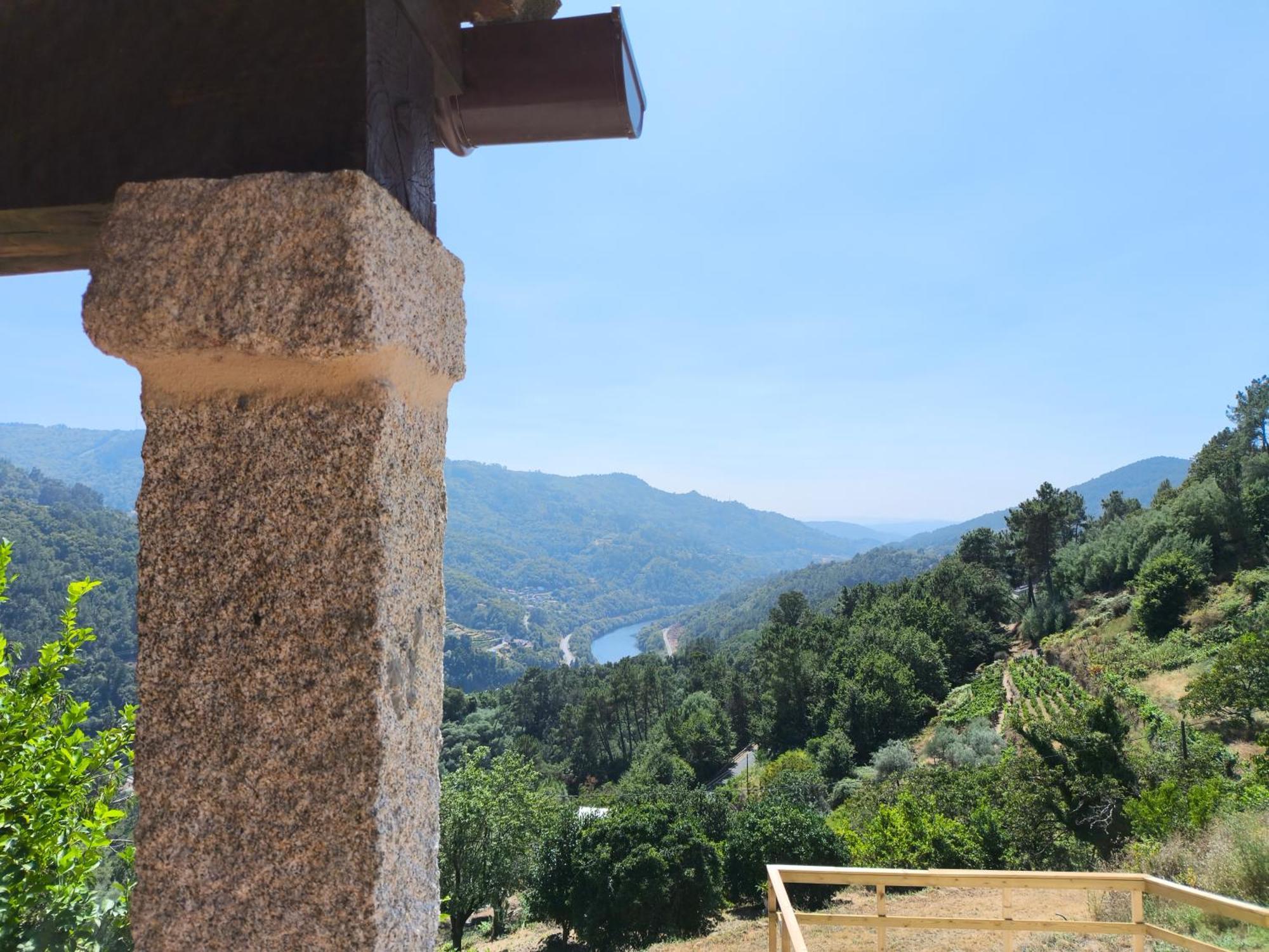 Vila Xiravai-Ribeira Sacra Peares Exteriér fotografie
